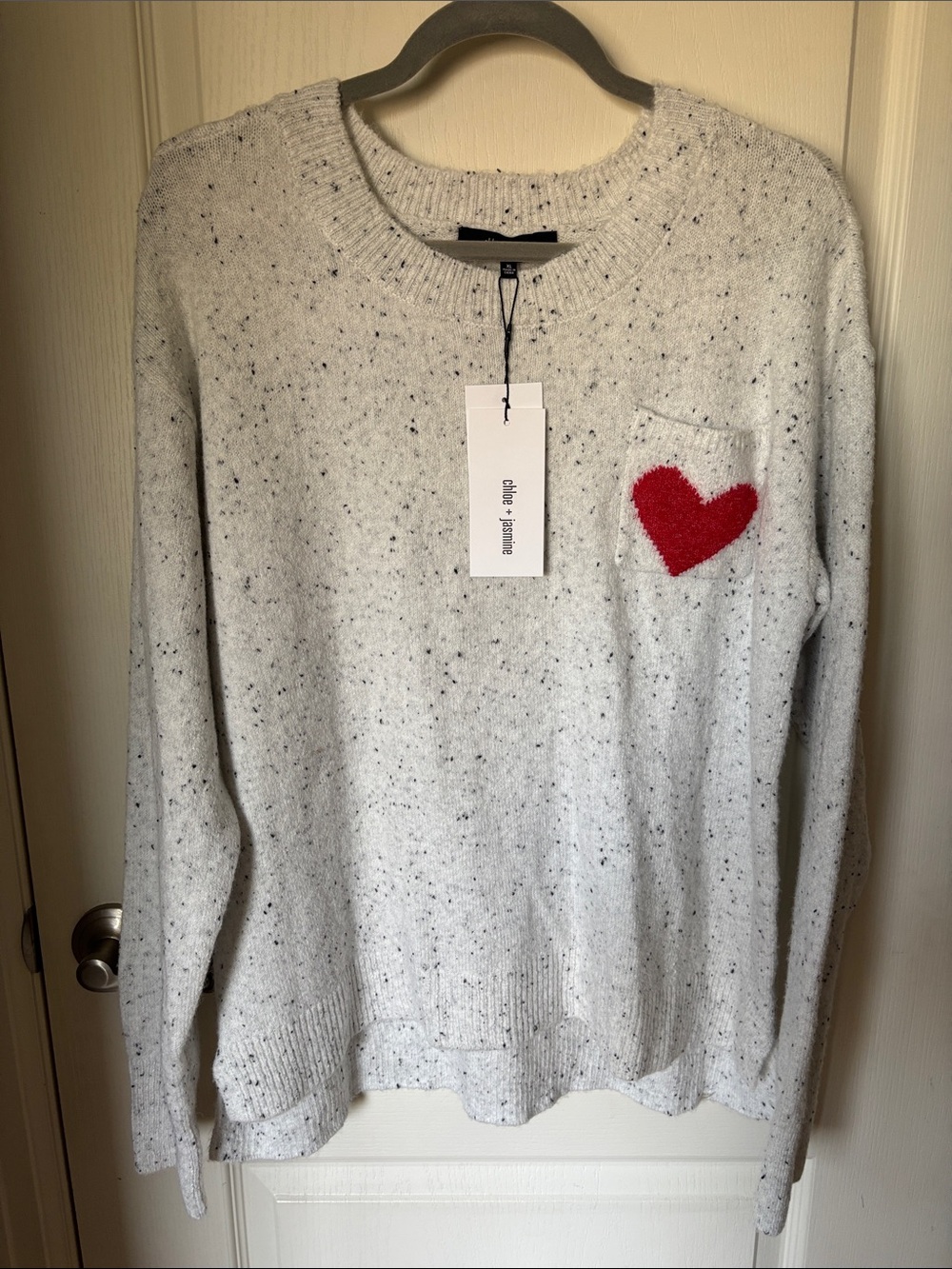 Chloe + Jasmine NWT Heart Pocket Sweater XL
